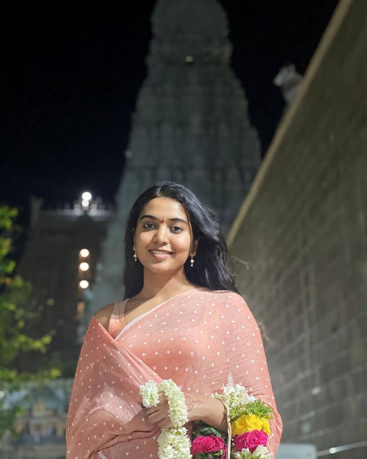 శివాత్మిక రాజశేఖర్ అందమైన ఫోటోలు