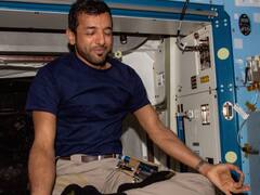 UAE Astronaut Yoga: अरब देश से ताल्लुक रखने वाले एस्ट्रोनॉट ने स्पेस में किया योग, देखें तस्वीरें