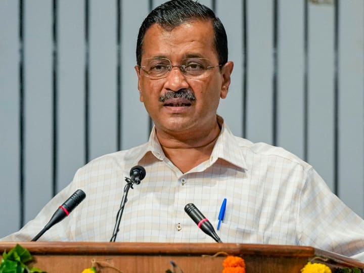 Delhi CM’s taunt on LG, said- ‘Responsible people are blaming instead of giving solution’