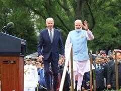 PM Modi US Visit: व्हाइट हाउस पहुंचने पर गर्मजोशी से गले मिले पीएम मोदी और जो बाइडेन, देखें तस्वीरें