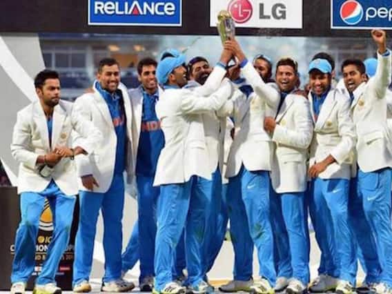 आज ही के दिन 10 साल पहले टीम इंडिया ने जीता था अपना आखिरी ICC खिताब, फाइनल में इंग्लैंड को दी थी शिकस्त आज ही के दिन 10 साल पहले टीम इंडिया ने जीता था अपना आखिरी ICC खिताब, फाइनल में इंग्लैंड को दी थी शिकस्त