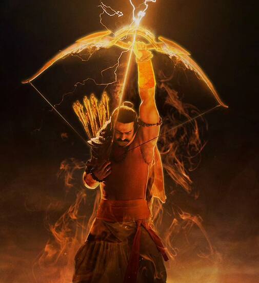 दाक्षिणात्य सुपरस्टार प्रभास आणि कृती सेननचा 'आदिपुरुष' हा सिनेमा सध्या चर्चेत आहे.