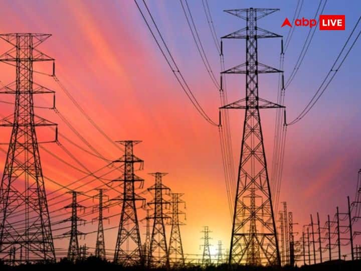 सोलर आवर्स के दौरान 20% सस्ती मिलेगी बिजली, लेकिन रात में AC चलाने पर ढीली होगी जेब Power Tariff to be 20% less during Solar Hours Govt Amends Electricity (Rights of Consumers) Rules by Introducing Time of Day Tariff System सोलर आवर्स के दौरान 20% सस्ती मिलेगी बिजली, लेकिन रात में AC चलाने पर ढीली होगी जेब