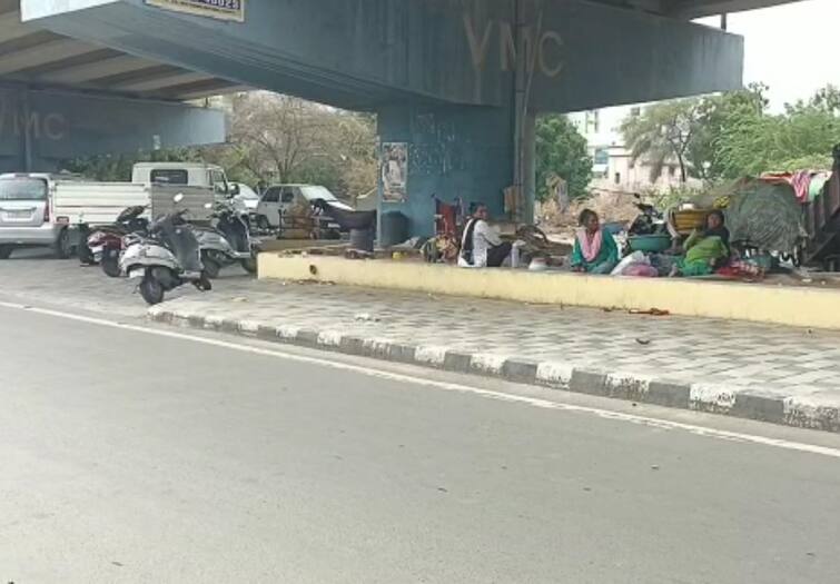 Stranger absconding after leaving newborn baby under bridge in Vadodara Vadodara: ઘોર કળિયુગ! વડોદરામાં બ્રીજ નીચે નવજાત બાળકને મુકી અજાણી વ્યક્તિ ફરાર, ચાની કીટલીવાળા ભાઈએ જોયું તો....