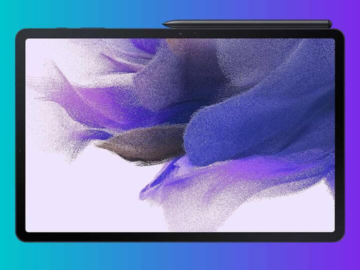 Samsung Galaxy Tab S7 FE (Price: Rs 37,999): It comes with a large 12.4-inch display with 2,560x1,600 pixels resolution, and a bundled S Pen stylus. The tablet also comes with a massive 10,090mAh battery. (Source: Samsung)