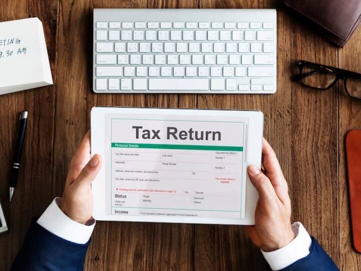 Income Tax Return: कौन भर सकता है ITR-1 और किसे भरने का नहीं अधिकार, जानिए यहां पूरी जानकारी