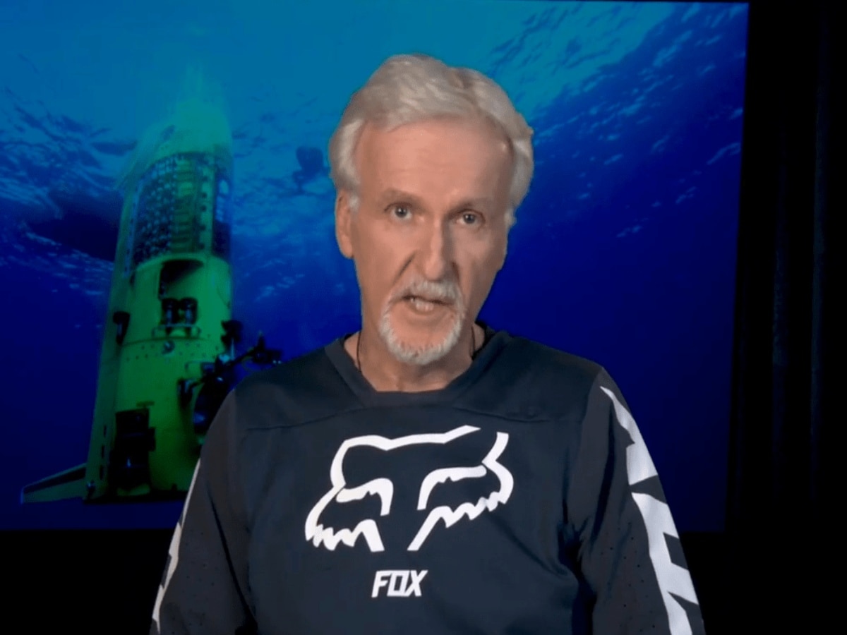 Hollywood director James Cameron donates his submarine to science