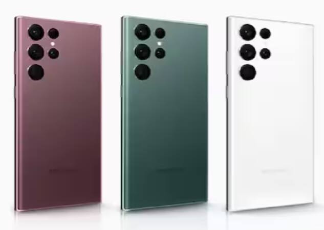 ਸੈਮਸੰਗ ਦਾ ਇੱਕ ਹੋਰ ਹੈਂਡਸੈੱਟ Samsung Galaxy S22 Ultra 5G (Green, 12GB, 256GB Storage) ਵੀ ਇੱਕ ਲੱਖ ਰੁਪਏ ਤੋਂ ਵੱਧ ਦੇ ਬਜਟ ਵਿੱਚ ਉਪਲਬਧ ਹੈ। ਇਸ ਦੀ ਕੀਮਤ ਫਿਲਹਾਲ ਸੀਮਤ ਸਮੇਂ ਦੇ ਸੌਦੇ ਵਜੋਂ ਐਮਾਜ਼ੋਨ 'ਤੇ 1,02,999 ਰੁਪਏ ਹੈ।