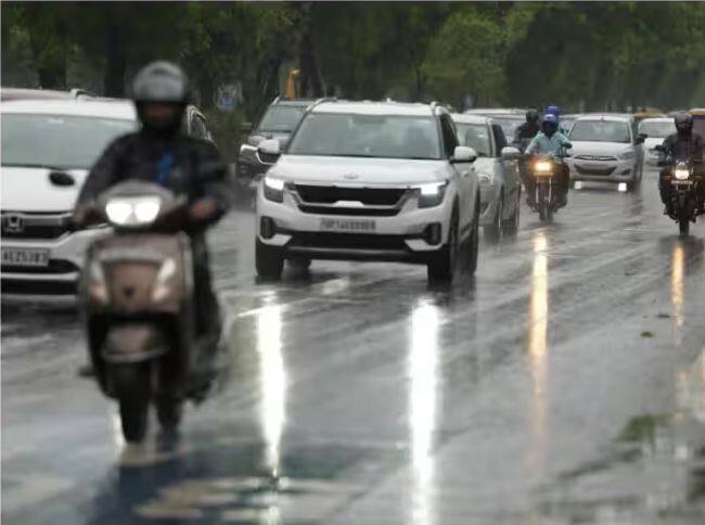 Punjab Weather update rain alert thunderstrome heat wave Punjab Weather: ਤੜਕਸਾਰ ਮੀਂਹ ਦੀ ਹੋਈ ਤਕੜੀ ਕਾਰਵਾਈ ਪਰ ਗਰਮੀ ਜਿਓਂ ਦੀ ਤਿਓਂ ਬਰਕਰਾਰ, ਜਾਣੋ ਮੌਸਮ ਦਾ ਹਾਲ