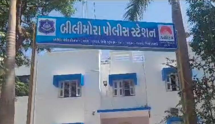 Dead bodies of a young man and a woman living in a live-in relationship were found Navsari: લિવ ઇન રિલેશનમાં રહેતા પ્રેમી યુગલની શંકાસ્પદ હાલતમાં લાશ મળી આવતા ચકચાર