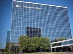 टीसीएस में हुआ नौकरी घोटाला, कमीशन में लिए 100 करोड़, 4 अधिकारियों पर गिरी गाज