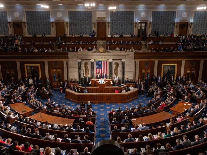 PM Modi In USA: पीएम मोदी ने कमला हैरिस की तारीफ में ऐसा क्या कहा जो बजने लगीं तालियां? PM Narendra Modi US Congress speech Kamala Harris Samosa Caucus PM Modi In USA: पीएम मोदी ने कमला हैरिस की तारीफ में ऐसा क्या कहा जो बजने लगीं तालियां?