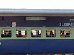 ये हैं भारत की 5 सबसे लंबी दूरी तय करने वाली ट्रेनें, सफर इतना लंबा कि बैठे-बैठे थक जायेंगे!