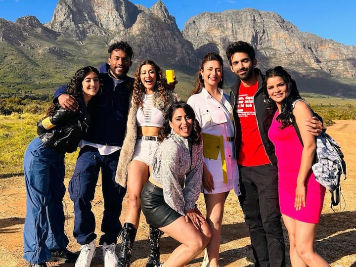 Archana Gautam treated her fans with pictures of herself and fellow contestants from Khatron Ke Khiladi Season 13. Archana also posed with the show host Rohit Shetty.