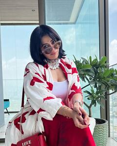 Neha Pendse: नेहाचा कातिल लूक अन् काय ती मादक अदा, चाहते म्हणाले...