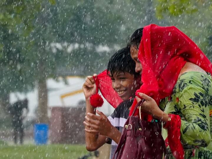 Chhattisgarh Weather Update Heavy rain in Surajpur before Monsoon Surajpur Electricity collapsed  ann Surajpur News: मानसून के दस्तक से पहले सूरजपुर में बरसे बादल, बारिश के बाद खिले किसानों के चेहरे