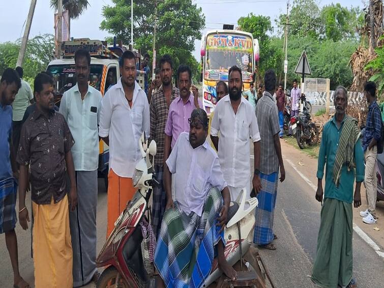 Thanjavur power cuts sudden roadblocks by the public near Boothalur TNN அறிவிக்கப்படாமல் அடிக்கடி மின்தடை, அதிகாரிகளின் அலட்சியம் -  பூதலூர் அருகே மக்கள் திடீர் சாலை மறியல்