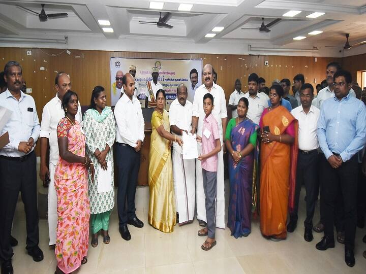 Thanjavur 1.86 crore welfare assistance to 232 people on behalf of Adi Dravida Welfare Department TNN தஞ்சாவூரில் ஆதிதிராவிட நலத்துறை சார்பில் 232 பேருக்கு ரூ.1.86 கோடி நலத்திட்ட உதவிகள் வழங்கல்