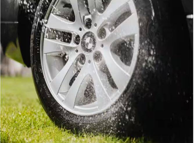 car tyre tips see some important car tyre tips for monsoon season Car Tyre Tips: ਮਾਨਸੂਨ ਤੋਂ ਪਹਿਲਾਂ ਕਾਰ ਦੇ ਟਾਇਰਾਂ ਦੀ ਕਰ ਲਓ ਜਾਂਚ, ਨਹੀਂ ਤਾਂ ਬਾਅਦ 'ਚ ਹੋਵੇਗੀ ਪਰੇਸ਼ਾਨੀ