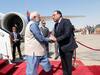 PM Modi Egypt Visit : पंतप्रधान मोदी इजिप्तच्या दौऱ्यावर, पंतप्रधान मुस्तफा मोदींच्या स्वागतासाठी विमानतळावर, गार्ड ऑफ ऑनर देऊन केले स्वागत
