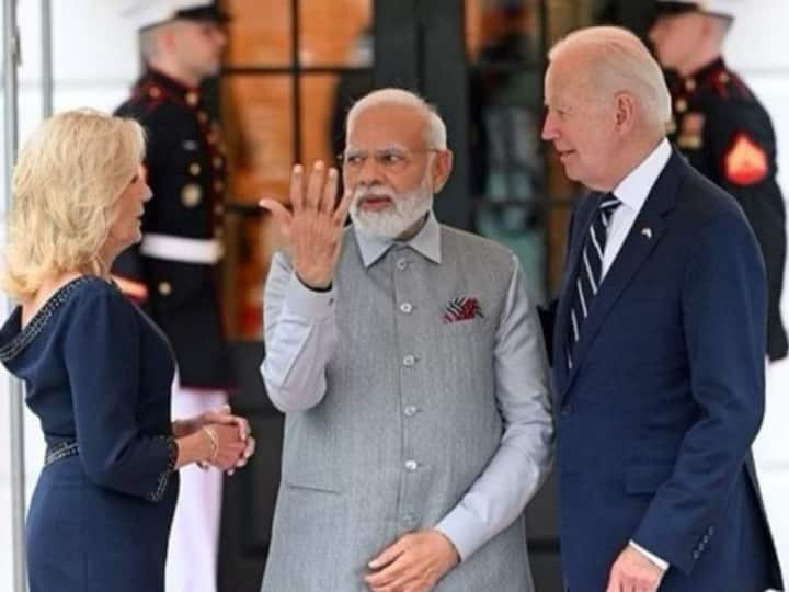 Viral: John Cena shared photo of Prime Minister Narendra Modi, fans gave interesting comments on social media