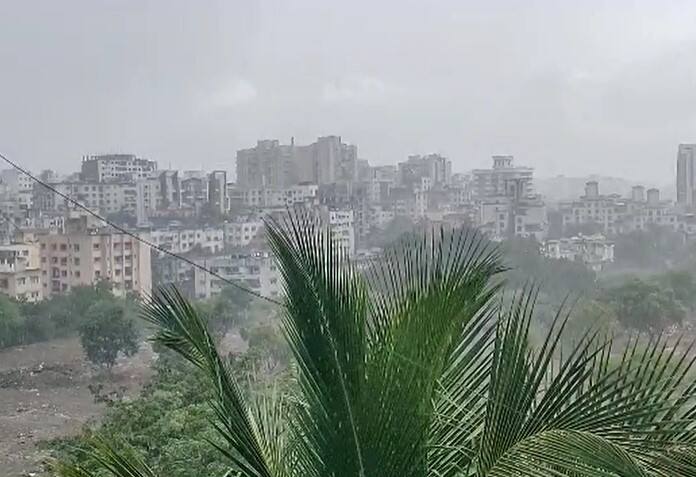 Pune Rain Update : अखेर प्रतीक्षा संपली! पुण्यात तुरळक पावसाला सुरुवात Pune Rain Update rain started in Pune Marathi News Pune Rain Update : अखेर प्रतीक्षा संपली! पुण्यात तुरळक पावसाला सुरुवात