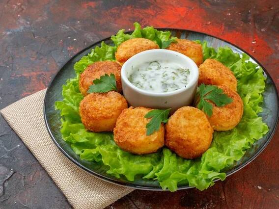 Poha Nuggets recipe: चाय की चुस्की के साथ मिल जाए एक प्लेट क्रिस्पी नगेट्स, बन जाएगा आपका दिन