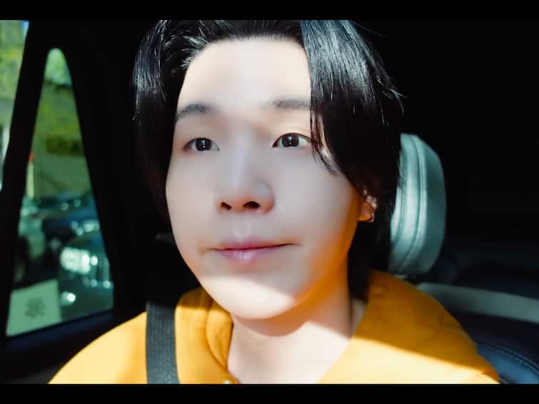 BTS’ SUGA New Vlog Gives Fans A Glimpse Of His Day Off In Chicago BTS’ SUGA Gives Fans A Glimpse Of His Day Off In Chicago