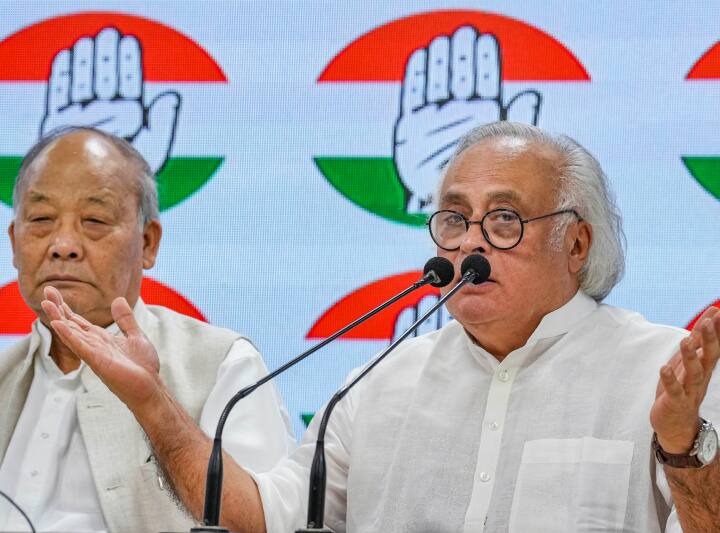 Congress Raises Questions Over All Party Meeting On Manipur Violence Slams PM Narendra Modi All Party Meeting: सर्वदलीय बैठक पर कांग्रेस ने पीएम मोदी को घेरा, बोली- 50 दिन से मणिपुर पर एक शब्द नहीं बोला
