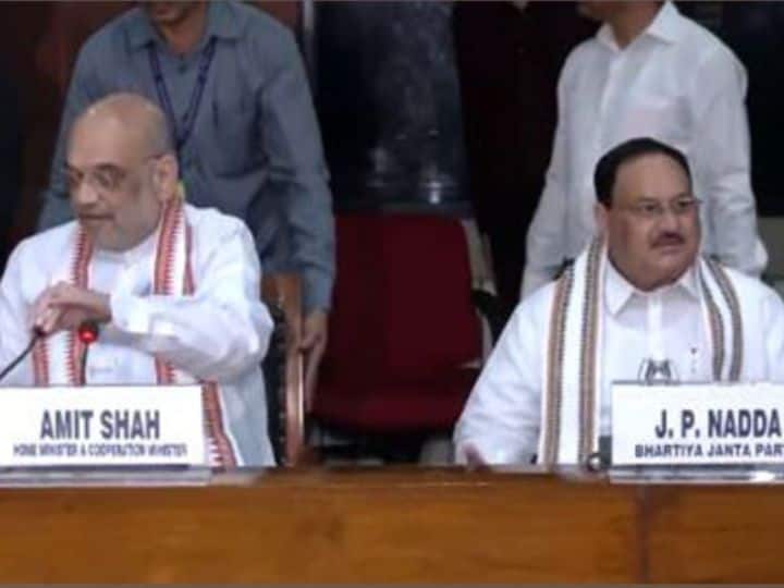 manipur violence update amit shah jp nadda chair all party meeting Manipur Violence: मणिपुर हिंसा पर सर्वदलीय बैठक शुरू, जानें गृह मंत्री अमित शाह समेत कौन नेता हुए शामिल