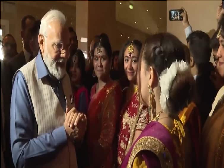 PM Modi In Egypt: Prime Minister Receives Warm Welcome By Indian Diaspora At Cairo Hotel Watch Video Here PM Modi In Egypt: Prime Minister Receives Warm Welcome By Indian Diaspora At Cairo Hotel. Watch