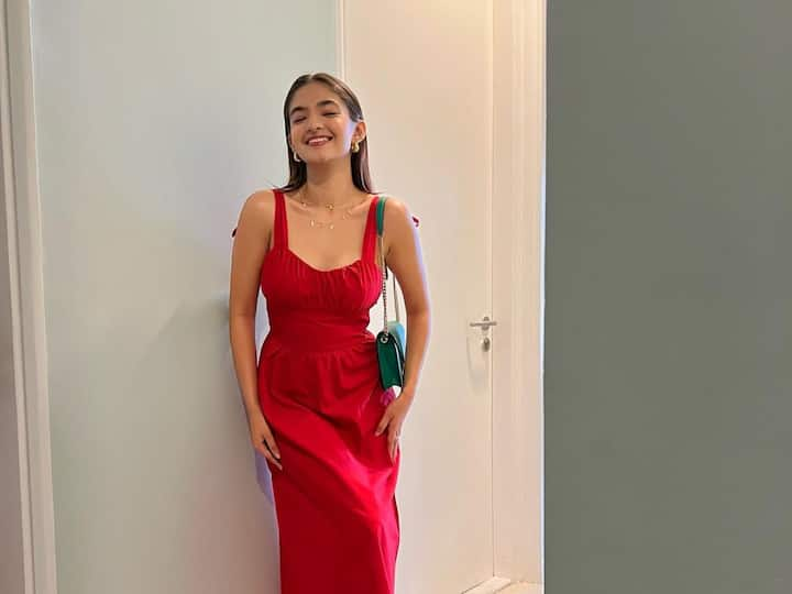 Anushka Sen treated her fans with pictures in a red dress. See pics