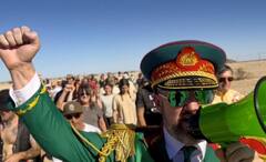 Sultan of Slowjamastan: নাইটক্লাবের DJ থেকে আস্ত দেশের মালিক ইনি, আমেরিকার হাত থেকে স্বাধীনতাপ্রাপ্তিরও ঘোষণা, ব্যাকরণ জ্ঞান না থাকলে ঢোকা নিষেধ