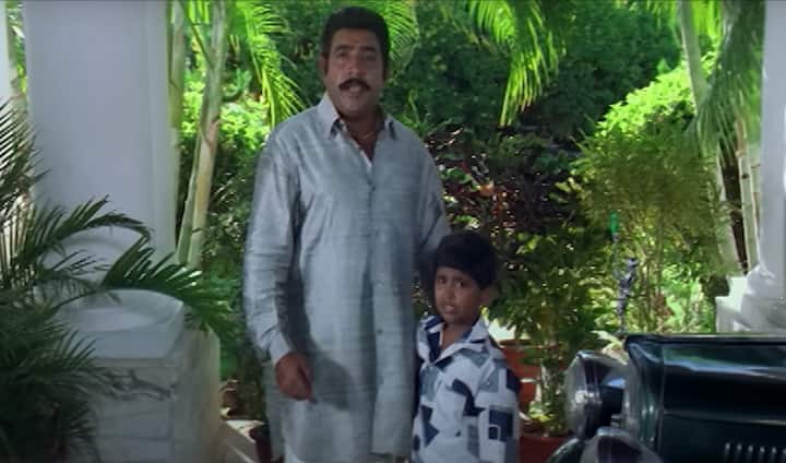 இதனால் சரத்குமாரின் மகனான இன்னொரு சரத்குமாரை விஜயகுமார் வளர்த்து வருவார்.