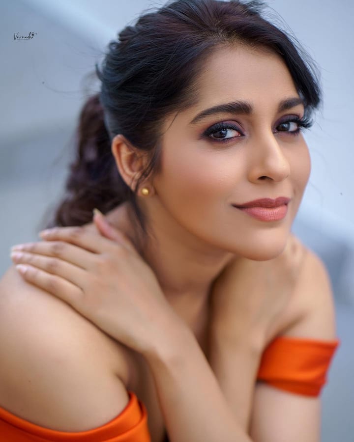 తెలుగు టాప్ యాంకర్లలో రష్మి గౌతమ్ ఒకరు. Photo Credit: Rashmi Gautam/Instagram