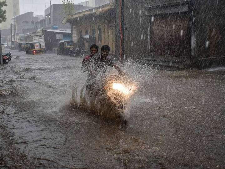 Monsoon 2023 Delhi To See Heavy Rainfall In Next 24 Hrs Red Alert Issued For Uttarakhand, Himachal IMD Monsoon 2023: Delhi To See Heavy Rainfall In Next 24 Hrs. Red Alert Issued For Parts Of Uttarakhand, Himachal