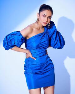 Rakul Preet Singh : 'அவள் போல் இல்லை ஒரு பேரழகு...’ - மாடர்ன் உடையில் மயக்கும் ரகுல் ப்ரீத் சிங்!