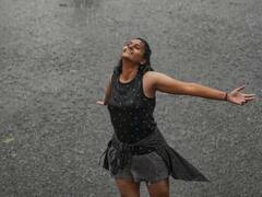 Weather Today: कहीं आफत, कहीं राहत! देश भर में बारिश का अलग-अलग मिजाज, तस्वीरों में देखें मौसम का हाल