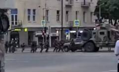 Russia Crisis: একদিনের বিদ্রোহেই থমকে গেল চারপাশ, রাস্তায় নামল কামান, সেনা, রাশিয়া থেকে নির্বাসিত ইয়েভগেনি