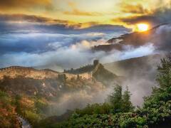 क्या सच में अंतरिक्ष से दिखती है चीन की दीवार? जानिए क्या है सच्चाई