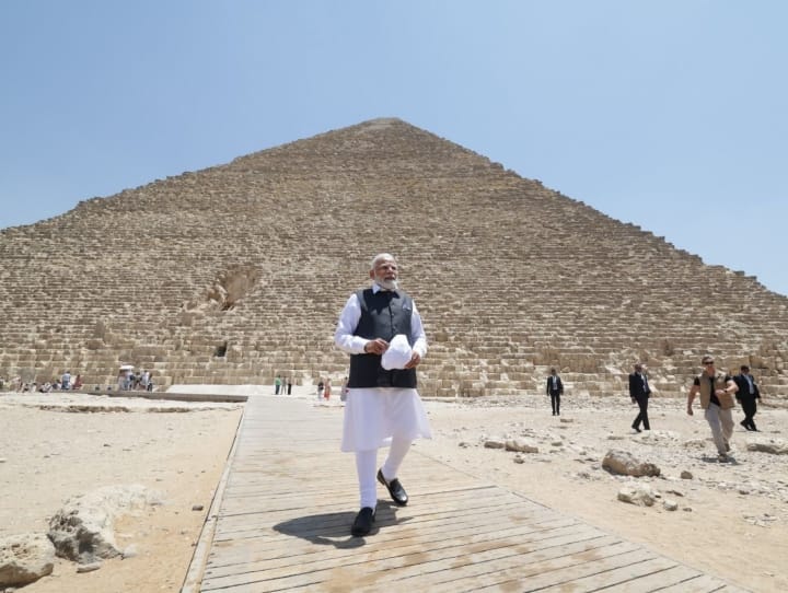 PM Modi visited the Pyramids of Giza in Egypt, said this by tweeting