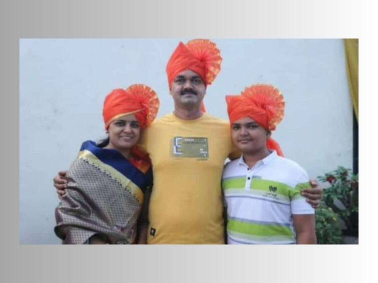 Ex Corporator Police Officer Harassment for Extortion of 1 Crore Abuse to son and Terrible End of businessman Santosh Shinde kolhapur gadhinglaj Kolhapur News: माजी नगरसेविका, पोलीस अधिकाऱ्याकडून 1 कोटीच्या खंडणीसाठी त्रास; पोटच्या मुलाशी गैरवर्तणूक अन् संतोष शिंदेंनी कुटुंबासह केला भयावह शेवट