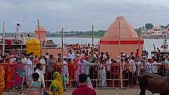 Pandharpur : चंद्रभागेच्या तिरी वारकऱ्यांची मांदियाळी