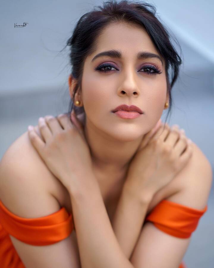 ఓవైపు టీవీ రంగంలో రాణిస్తూనే, సినిమాల్లోనూ మెరుస్తోంది.Photo Credit: Rashmi Gautam/Instagram