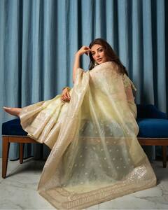 Kajal aggarwal: ’கண்டாங்கி கண்டாங்கி கட்டி வந்த பொண்ணு கண்டாலே கிறுகேத்தும் கஞ்சா வச்ச கண்ணு..’ நடிகை காஜல் அகர்வாலின் அழகிய புகைப்படங்கள்!