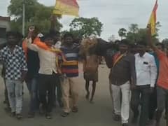 బీఆర్ఎస్ ఎమ్మెల్సీకి నిరసన సెగ, చెప్పుల దండతో శవయాత్ర!