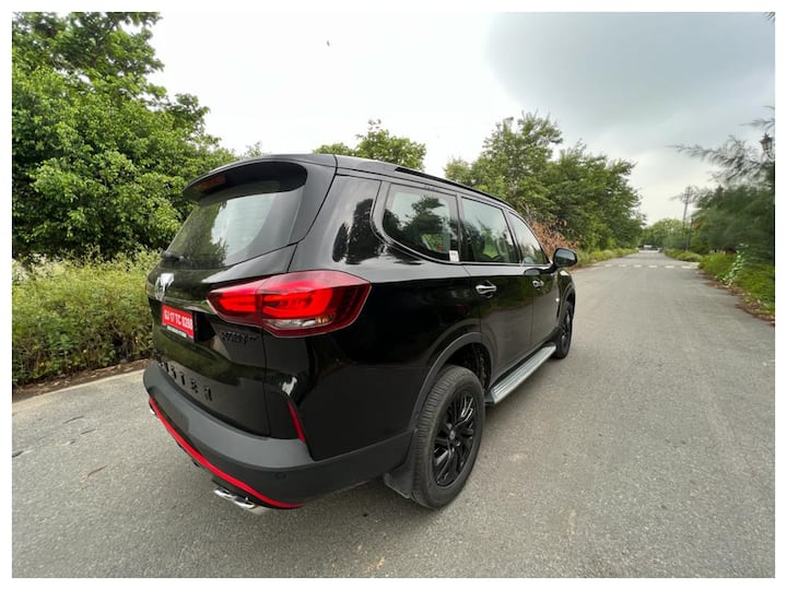 Of course there is ADAS on offer as well. The engine remains the same with the Gloster Blackstorm getting a 2.0-litre, twin-turbo-diesel engine with 218bhp along with an 8-speed automatic plus 4WD with a BorgWarner transfer case. (Image: Somnath Chatterjee)