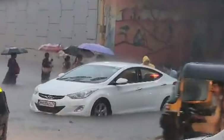 Heavy rain in Mumbai waterlogged many areas with Gujarati areas Mumbai Rains: મુંબઈમાં ધોધમાર વરસાદ, ગુજરાતીઓની મોટી વસતિવાળા અનેક વિસ્તારોમાં ભરાયા પાણી