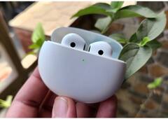 Best wireless Earbuds : तुमच्या बजेटमध्ये आता उपलब्ध 'हे' चार वायरलेस हेडफोन , पाहा..