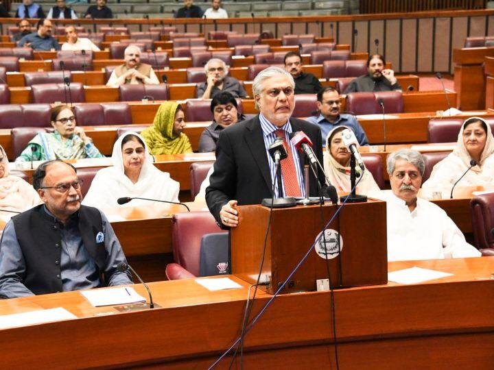 Pakistan Budget 2023-24 Pakistan Parliament Approved Budget IMF Put Condition Pakistan Budget 2023-24: पाकिस्तान की संसद ने 2023-24 के लिए 14.48 लाख करोड़ रुपये का बजट मंजूर किया